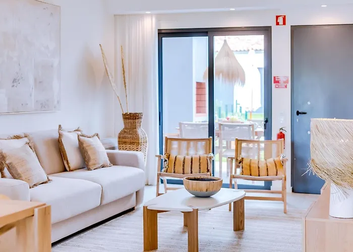 Al - Country Club * ヴィラモウラ