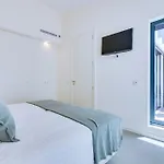Al - Country Club